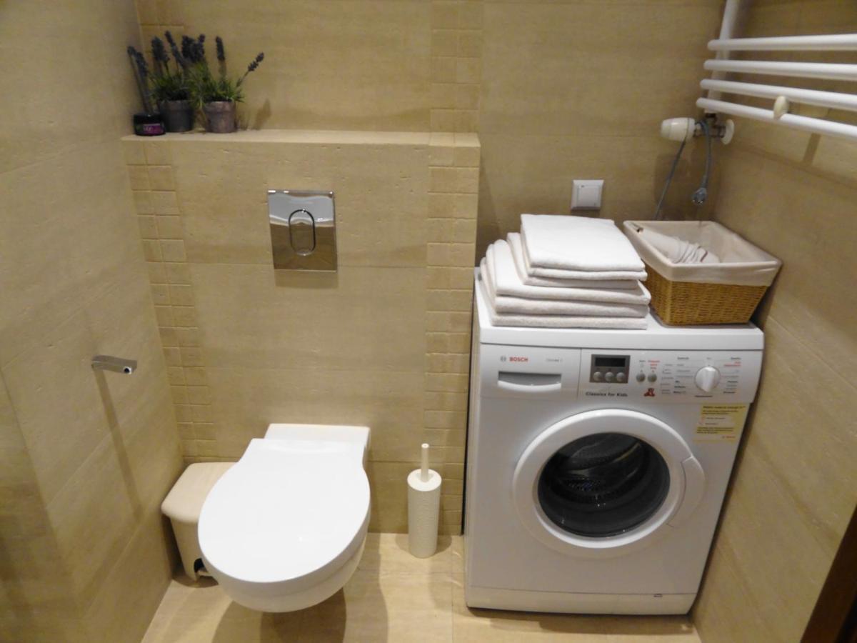 10 Min Do Lotniska, 2 Syp, Ekspres Do Kawy, Kosmetyki Ada, By Visitwarsaw Apartments Екстериор снимка